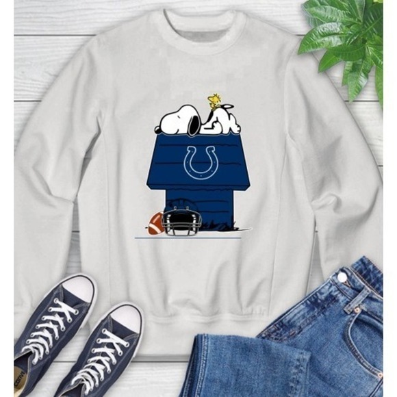 Samantha

S Other - Indianapolis Colts Snoopy Woodstock Football Sweatshirt